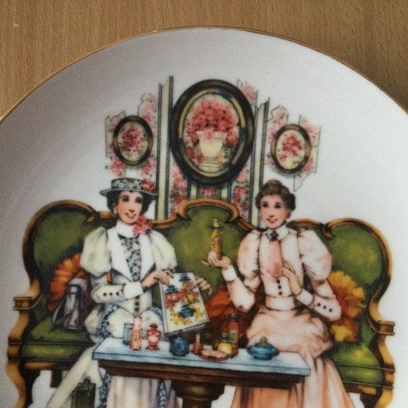 AVON president's club award collector plates "Personal Service" 2011-2012 8.5" - Picture 2 of 6